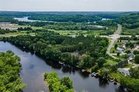 4437 Old Wells Road Eau Claire WI 54703
