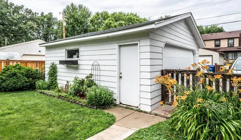 1857 Princeton Avenue Saint Paul MN 55105