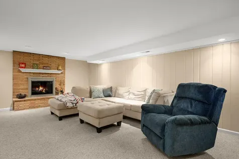 3523 Comet Lane Minnetonka MN 55345