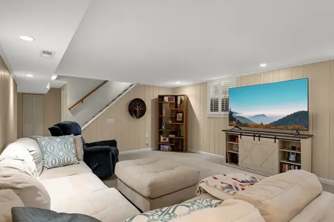3523 Comet Lane Minnetonka MN 55345