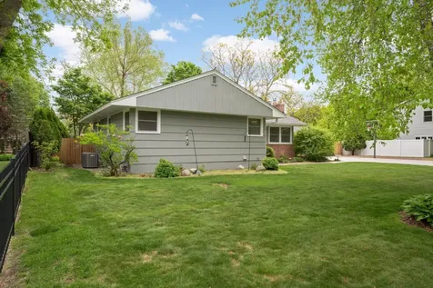 3523 Comet Lane Minnetonka MN 55345