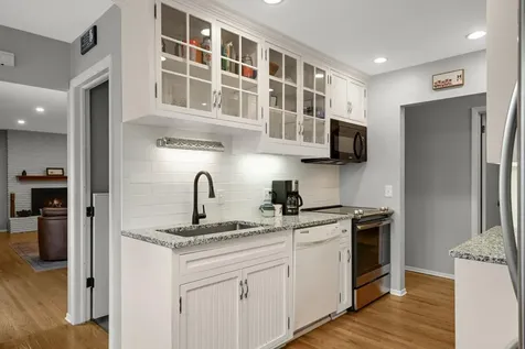 3523 Comet Lane Minnetonka MN 55345