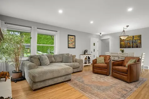 3523 Comet Lane Minnetonka MN 55345
