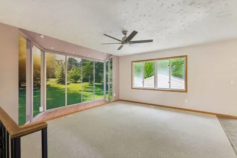112 Mcgregor Avenue N Mahtomedi MN 55115