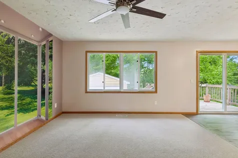 112 Mcgregor Avenue N Mahtomedi MN 55115