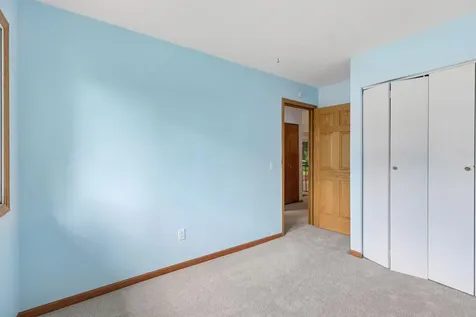 112 Mcgregor Avenue N Mahtomedi MN 55115