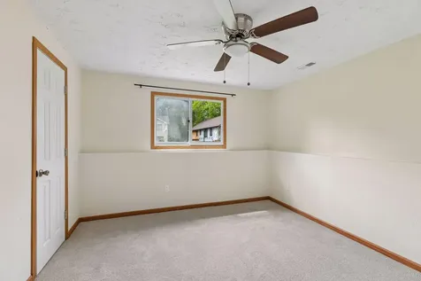 112 Mcgregor Avenue N Mahtomedi MN 55115