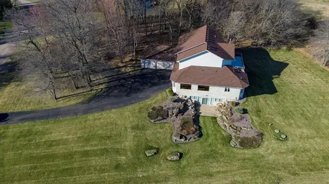 E5110 Interlachen Boulevard Eleva WI 54738