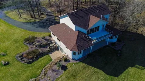 E5110 Interlachen Boulevard Eleva WI 54738