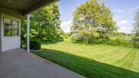 E5110 Interlachen Boulevard Eleva WI 54738
