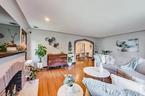 321 E Diamond Lake Road Minneapolis MN 55419