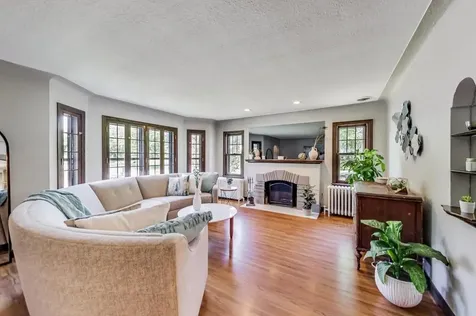 321 E Diamond Lake Road Minneapolis MN 55419