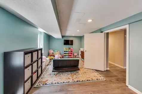 321 E Diamond Lake Road Minneapolis MN 55419