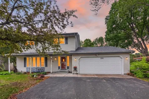 2201 Mounds Avenue New Brighton MN 55112
