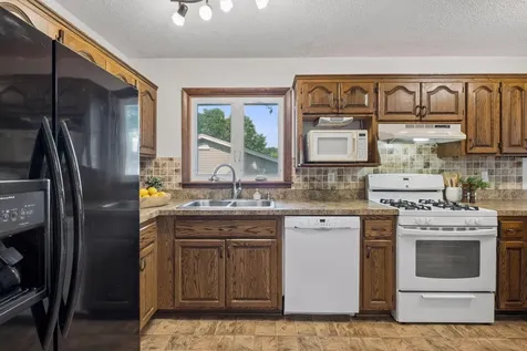 880 Whitney Drive Apple Valley MN 55124