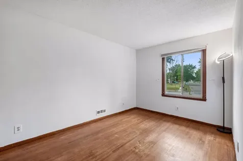 880 Whitney Drive Apple Valley MN 55124