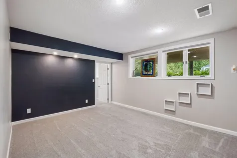880 Whitney Drive Apple Valley MN 55124