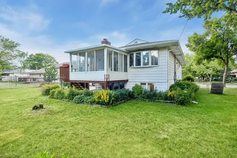880 Whitney Drive Apple Valley MN 55124