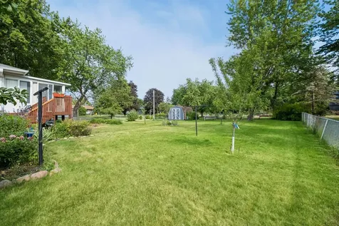 880 Whitney Drive Apple Valley MN 55124