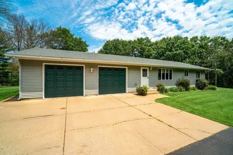 4437 Old Wells Road Eau Claire WI 54703