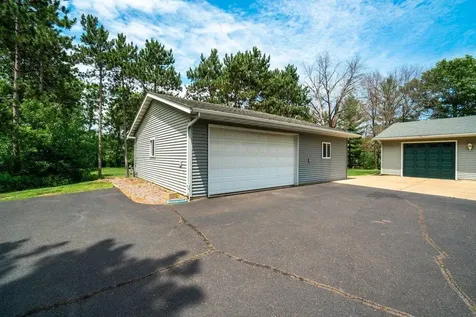 4437 Old Wells Road Eau Claire WI 54703