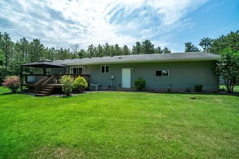 4437 Old Wells Road Eau Claire WI 54703