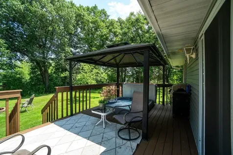 4437 Old Wells Road Eau Claire WI 54703