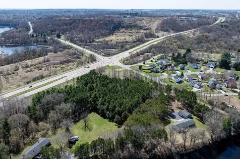 4437 Old Wells Road Eau Claire WI 54703