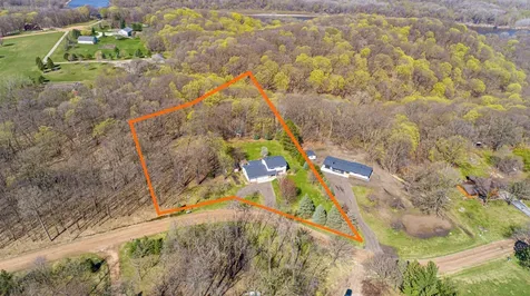 450 Country View Lane Le Sueur MN 56058