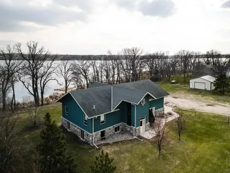 48484 Flicker Lane Ottertail MN 56571