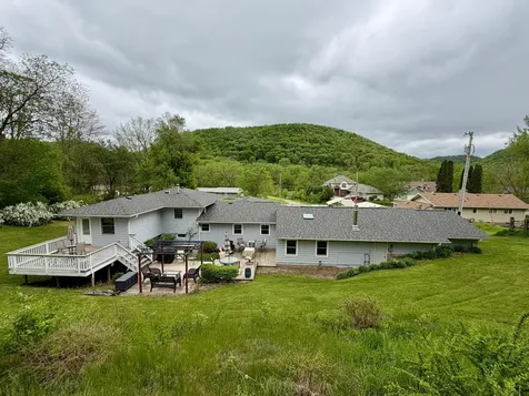 1613 Gilmore Valley Road Winona MN 55987