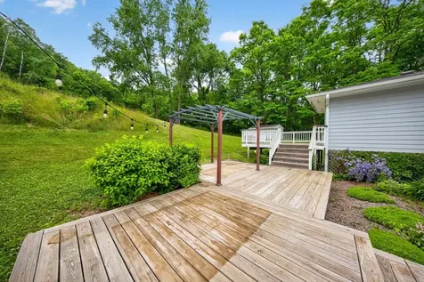 1613 Gilmore Valley Road Winona MN 55987