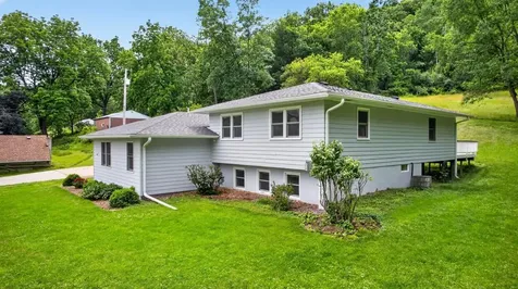 1613 Gilmore Valley Road Winona MN 55987