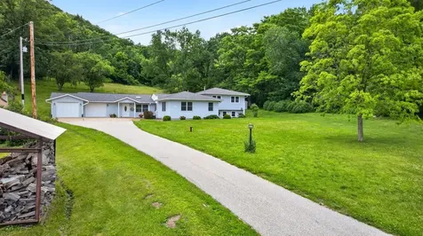 1613 Gilmore Valley Road Winona MN 55987