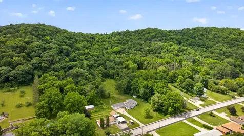 1613 Gilmore Valley Road Winona MN 55987