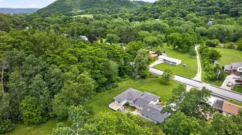 1613 Gilmore Valley Road Winona MN 55987