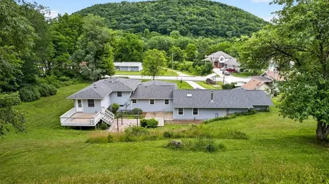 1613 Gilmore Valley Road Winona MN 55987