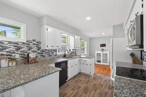 8600 31st Avenue N Crystal MN 55427
