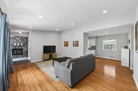 8600 31st Avenue N Crystal MN 55427