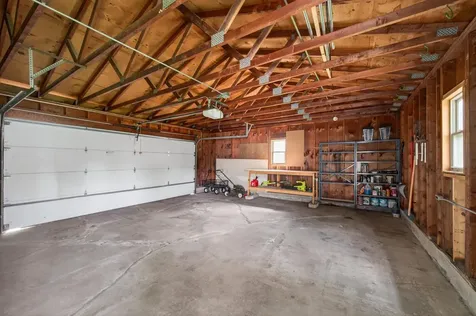 8600 31st Avenue N Crystal MN 55427
