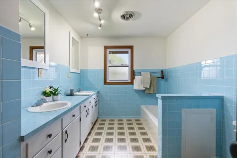 912 10th Street Gaylord MN 55334