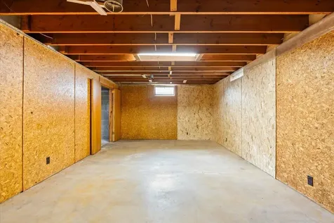 912 10th Street Gaylord MN 55334