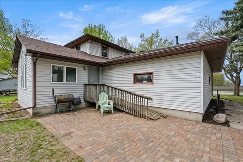 912 10th Street Gaylord MN 55334