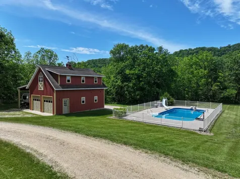 71258 285th Avenue Lake City MN 55041