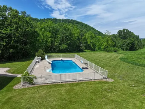71258 285th Avenue Lake City MN 55041