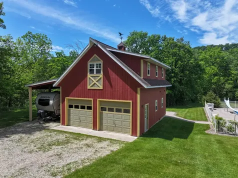 71258 285th Avenue Lake City MN 55041