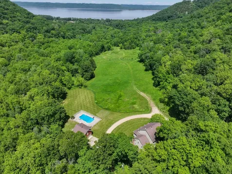 71258 285th Avenue Lake City MN 55041