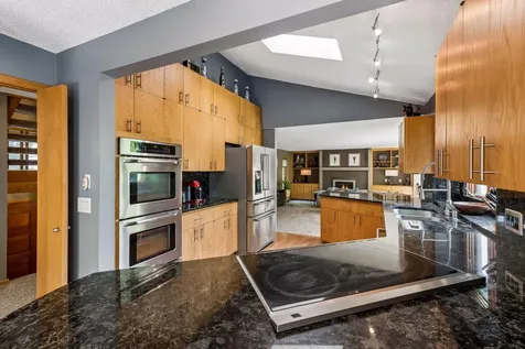 16890 5th Avenue N Plymouth MN 55447