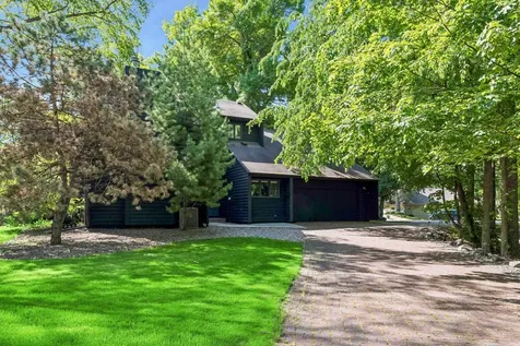 16890 5th Avenue N Plymouth MN 55447