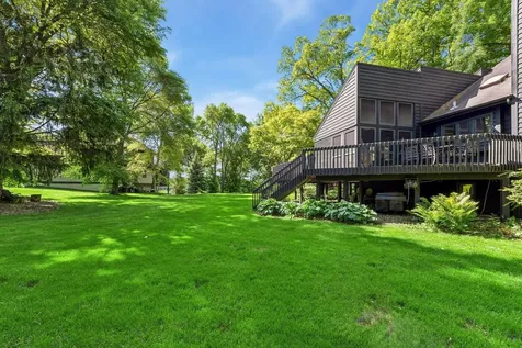 16890 5th Avenue N Plymouth MN 55447